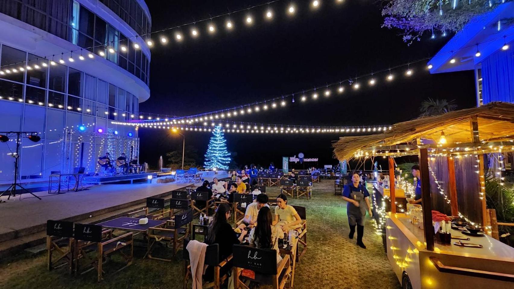 Blu Hotel Nakhon Phanom Exterior foto