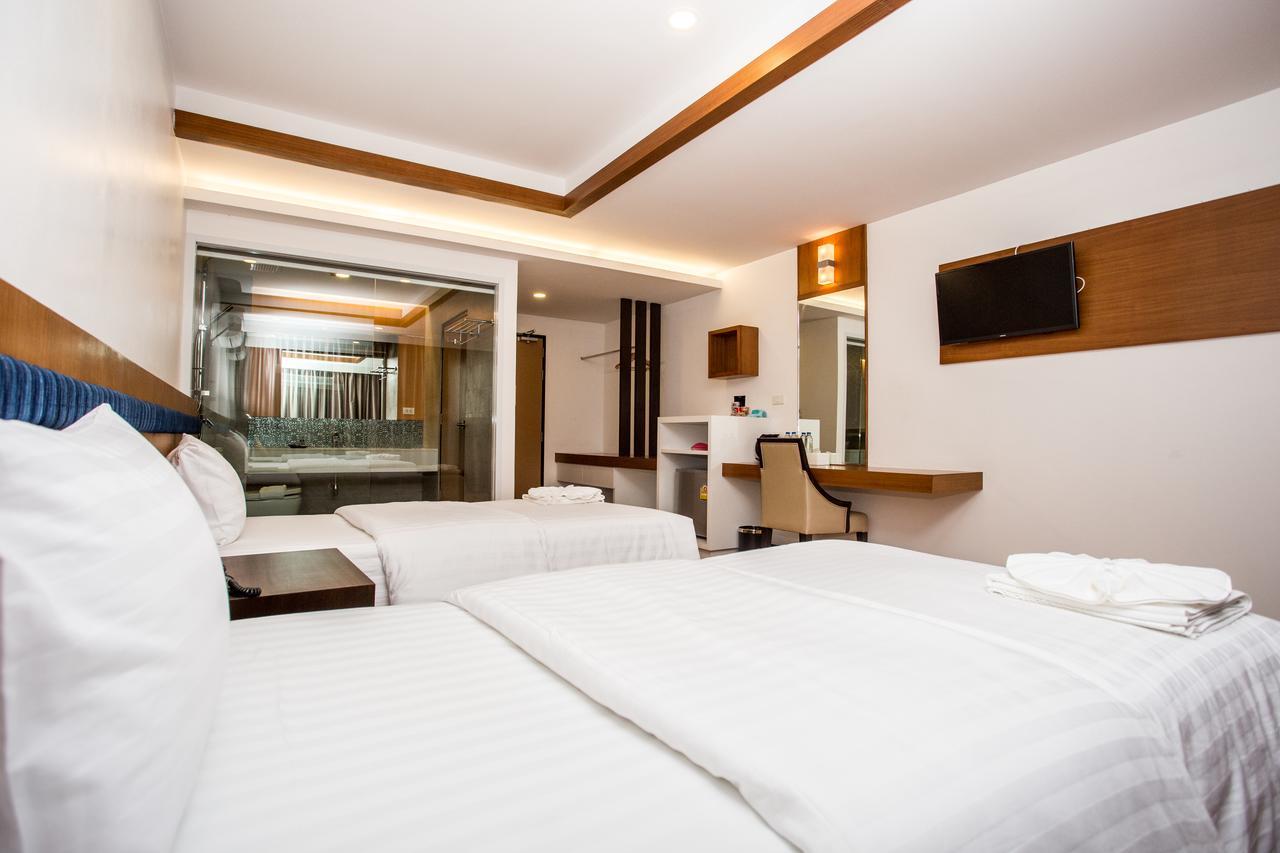 Blu Hotel Nakhon Phanom Exterior foto