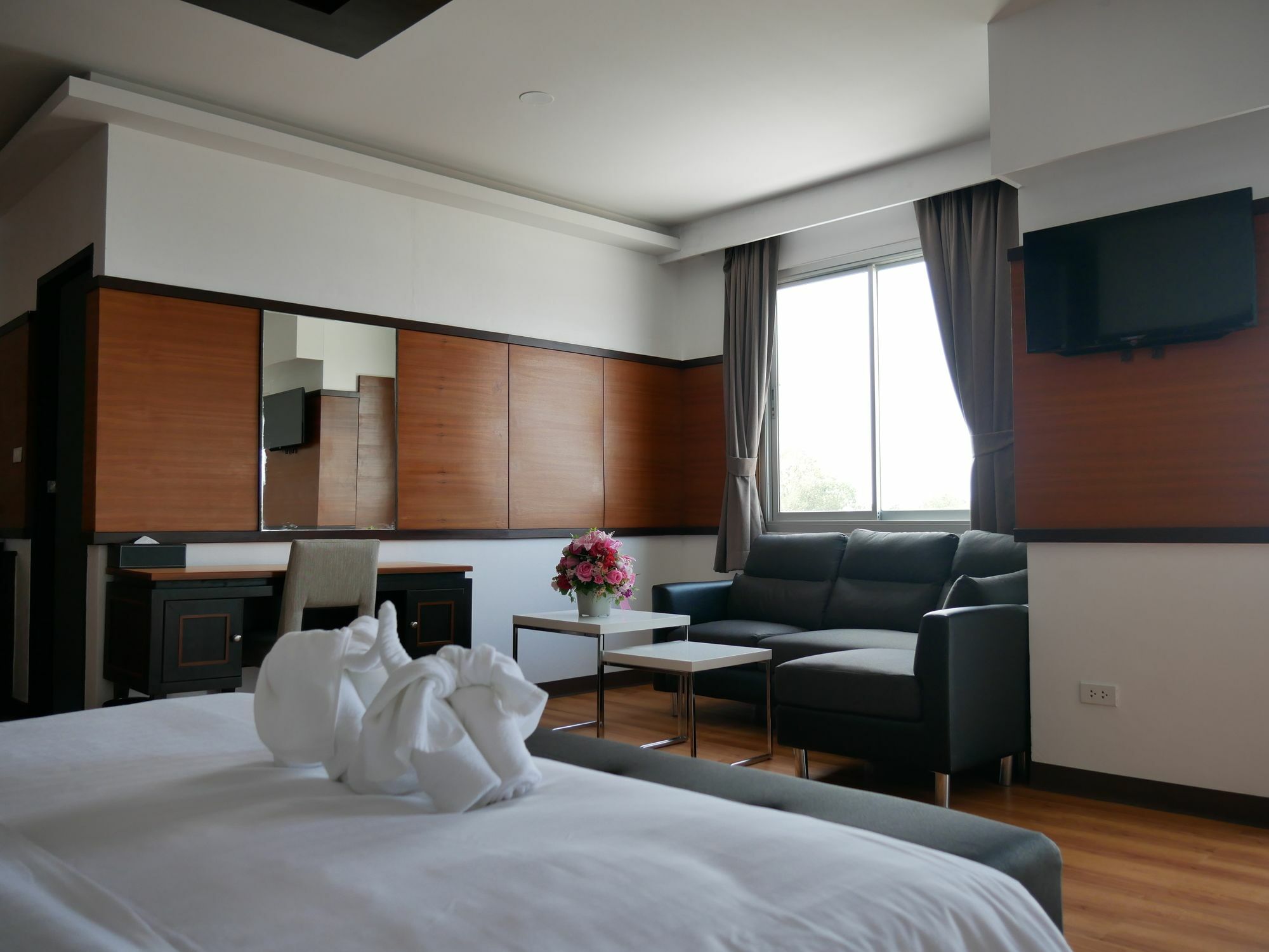 Blu Hotel Nakhon Phanom Exterior foto